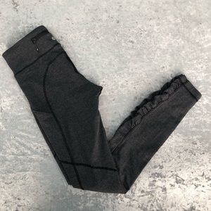 Lululemon Speed Tight IV, sz 6, herringbone